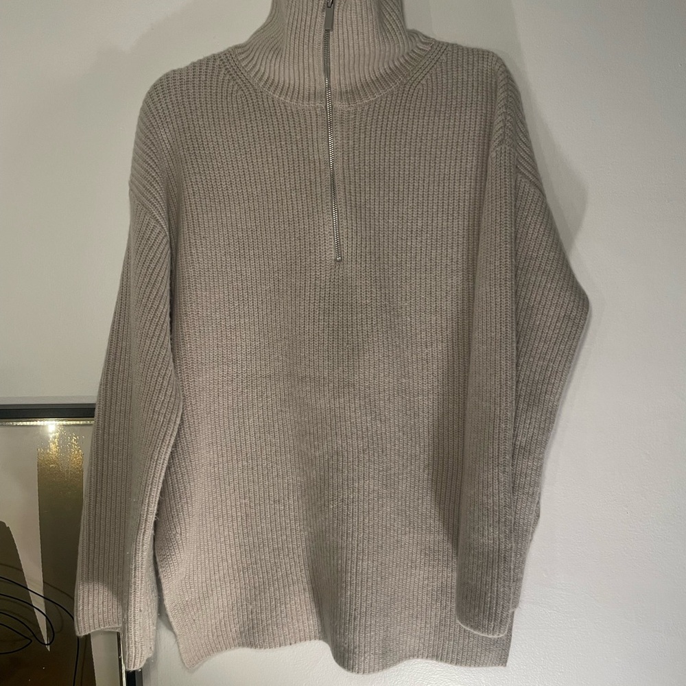 H&M Beige Ribbed Sweater